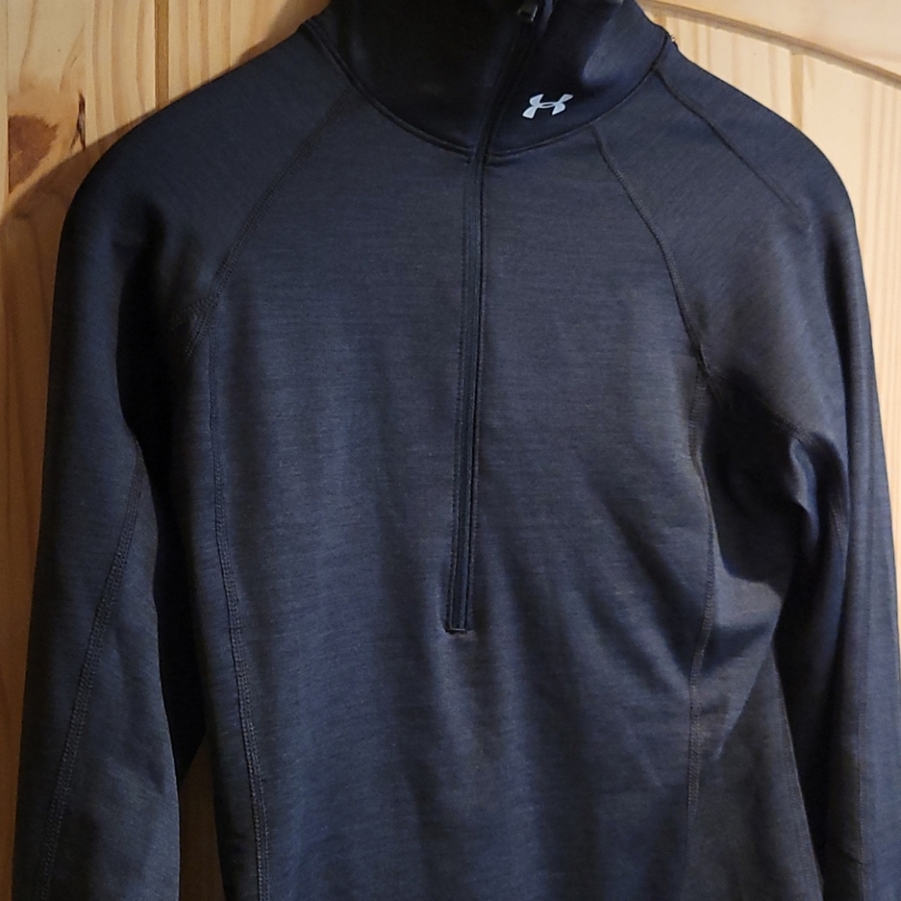 NWT black Under Armor coldgear long sleeved M top